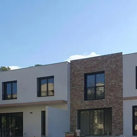 Charmante Neuve Au Bord De La Vila Saint-Raphaël