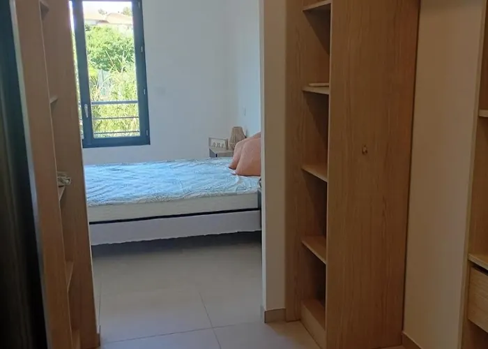 Vila Charmante Neuve Au Bord De La Saint-Raphaël